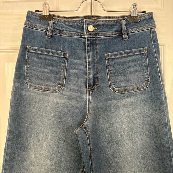 Jeans - Picture 3 of 5